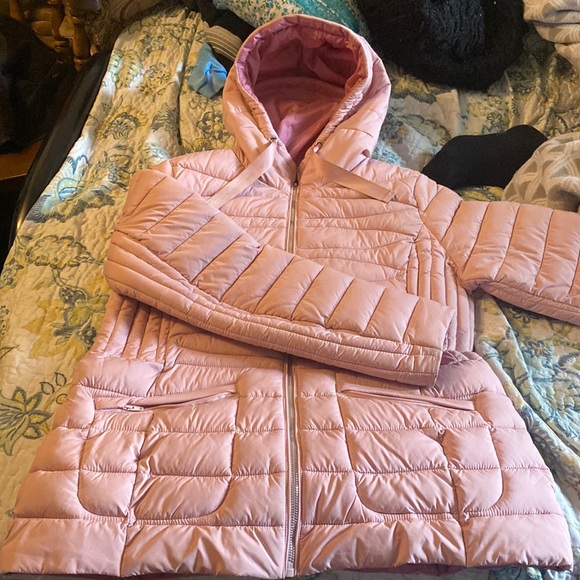 Brand new pink puffer coat - Picture 1 of 3